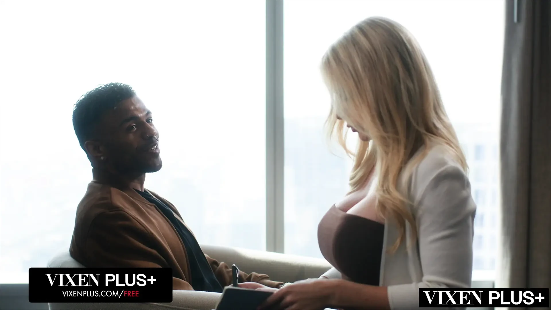 VIXENPLUS BBC-Craving Divorcee Danielle Toys With Horny Stud